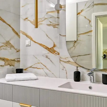 D212 Classik Z Basenem, Sauna, Jacuzzi, Przy Samej Plazy - 5d Apartment Niechorze