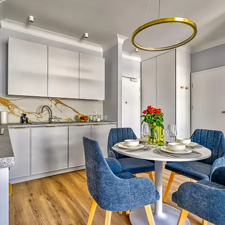 D212 Classik Z Basenem, Sauna, Jacuzzi, Przy Samej Plazy - 5d Apartment *