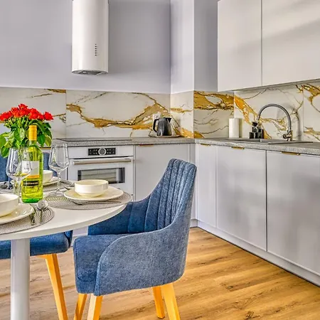 Apartment D212 Classik Z Basenem, Sauna, Jacuzzi, Przy Samej Plazy - 5d Niechorze